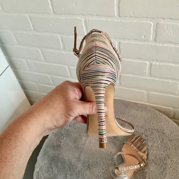 REVOLVExStuart Weitzman Nude Colorful stripes Heel Anklestrap sandales 6.5 - Picture 12 of 16
